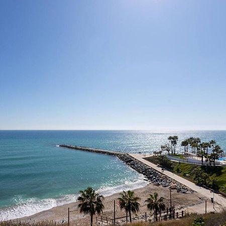 Spacious Beachfront Flat With Sea Views And Private Indoor Parking Benalmádena Exterior foto