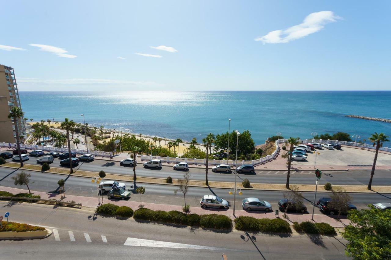 Spacious Beachfront Flat With Sea Views And Private Indoor Parking Benalmádena Exterior foto