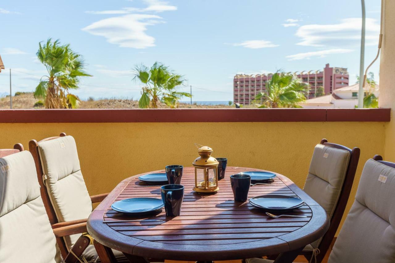 Spacious Beachfront Flat With Sea Views And Private Indoor Parking Benalmádena Exterior foto